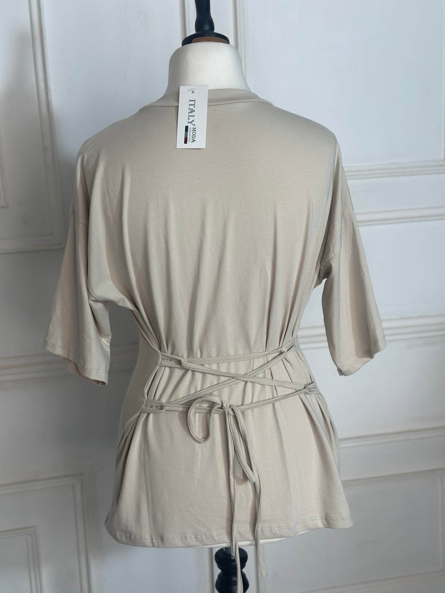 T-shirt laccio