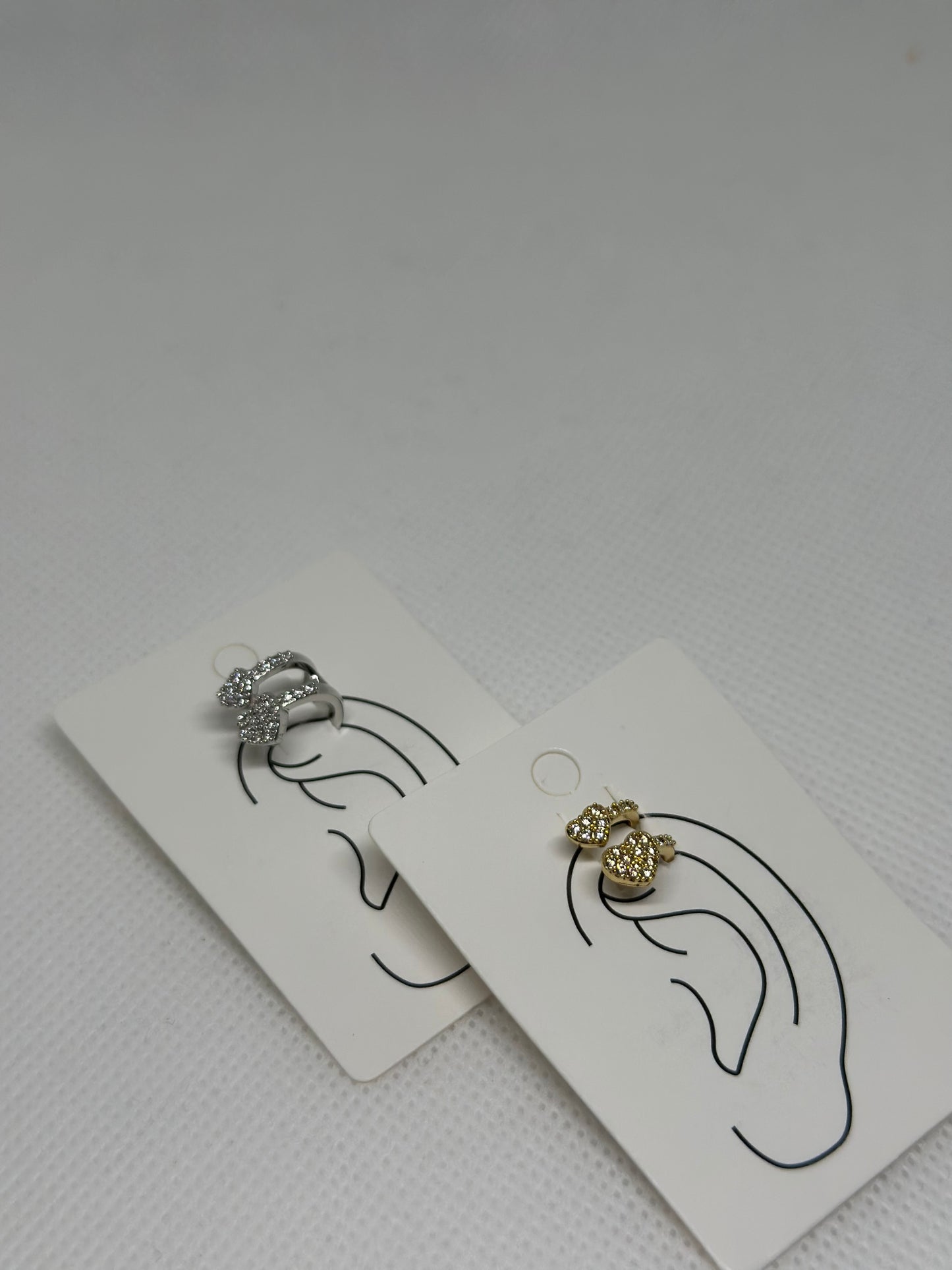 Ear cuff heart