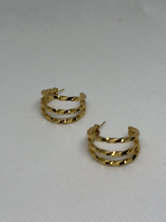 Orecchini cerchio intreccio