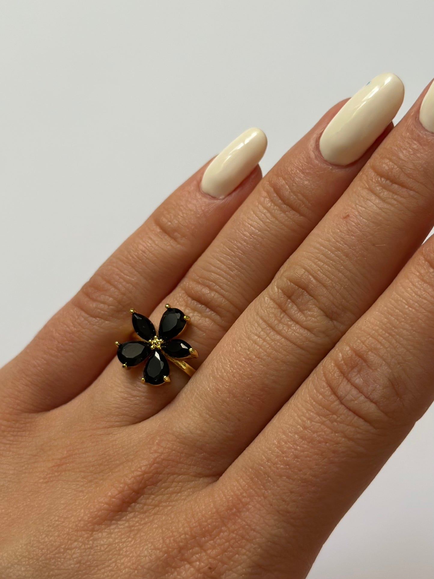 Anello flower