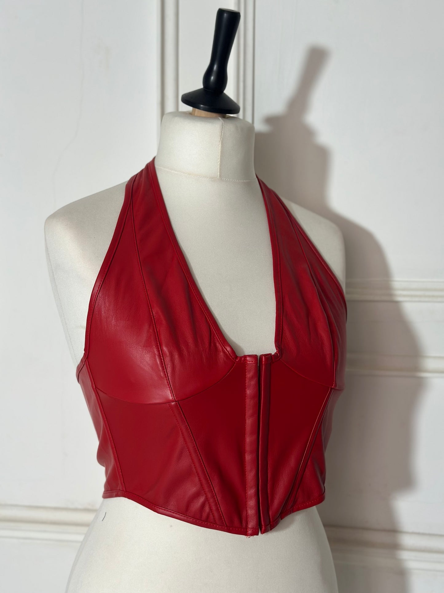 Corsetto ecopelle stringhe