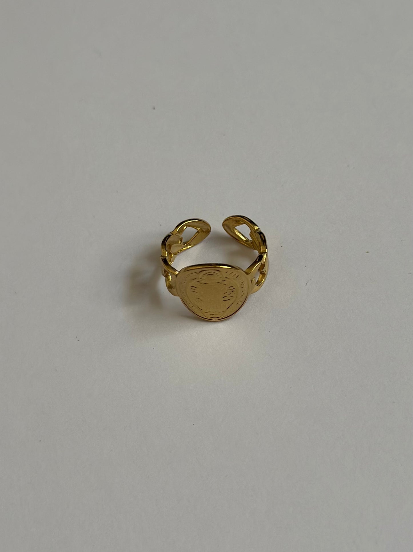 Anello Sacro