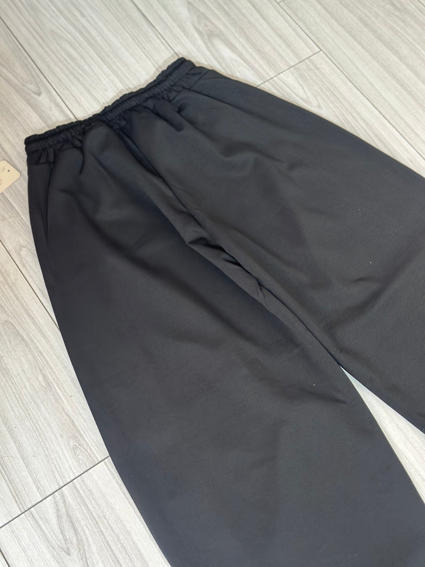 Pantalone monday