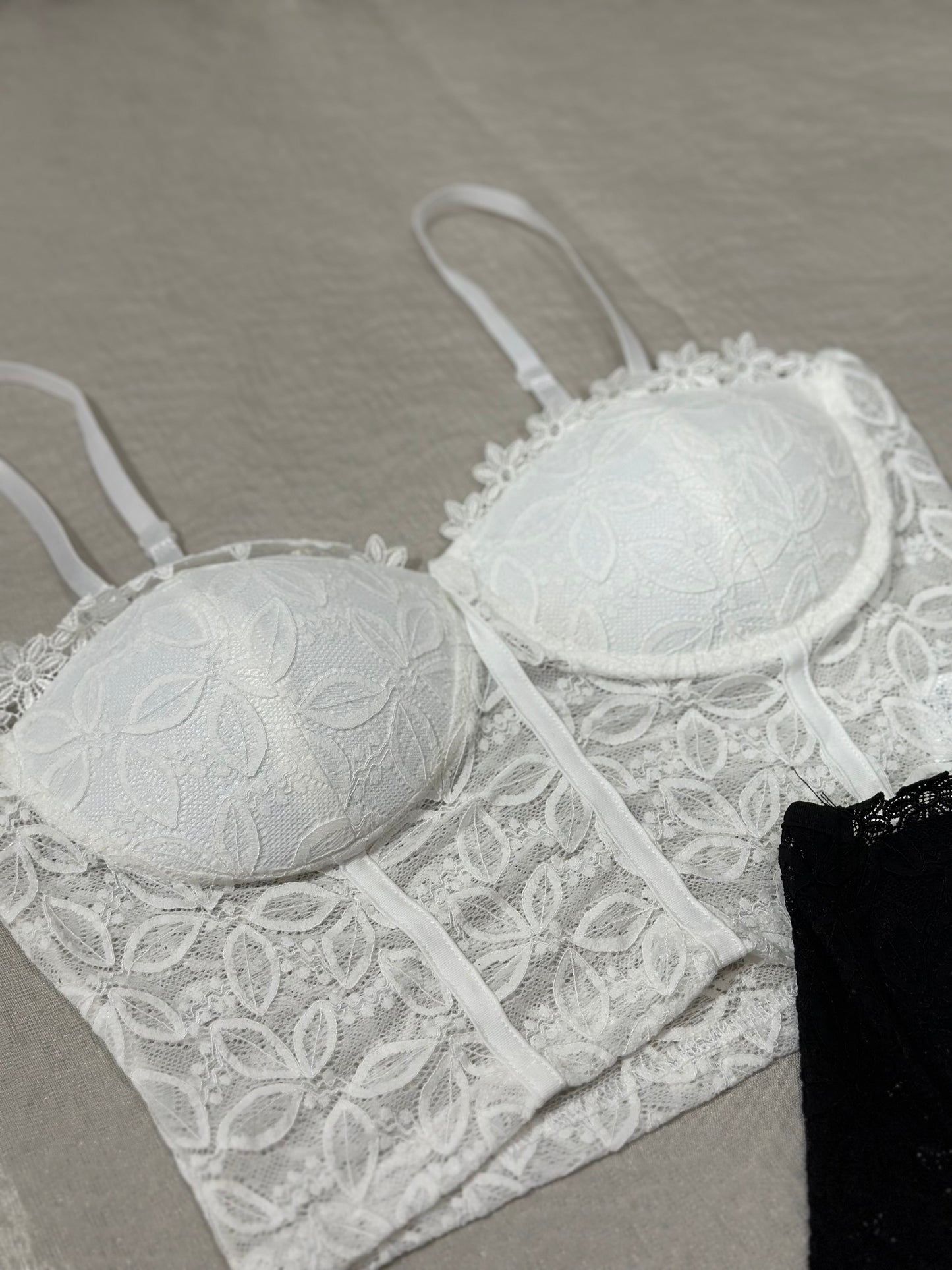 Corsetto in pizzo