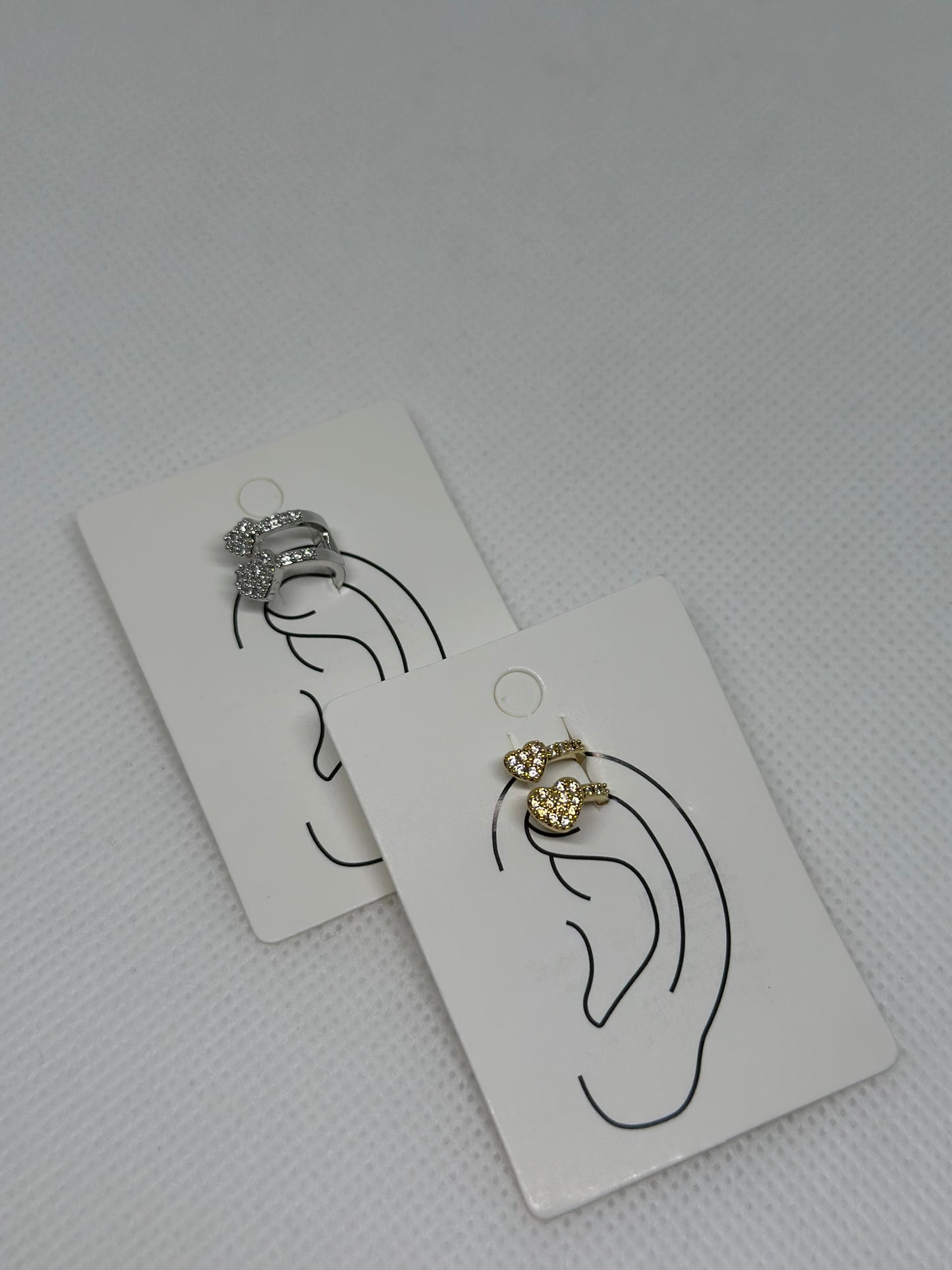 Ear cuff heart