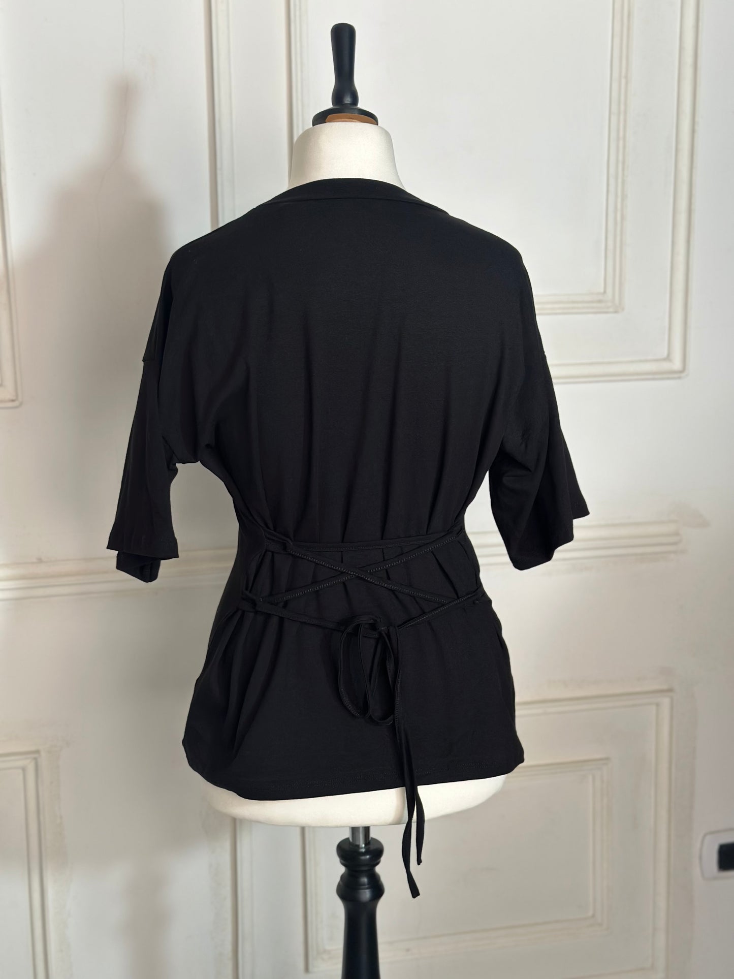 T-shirt laccio