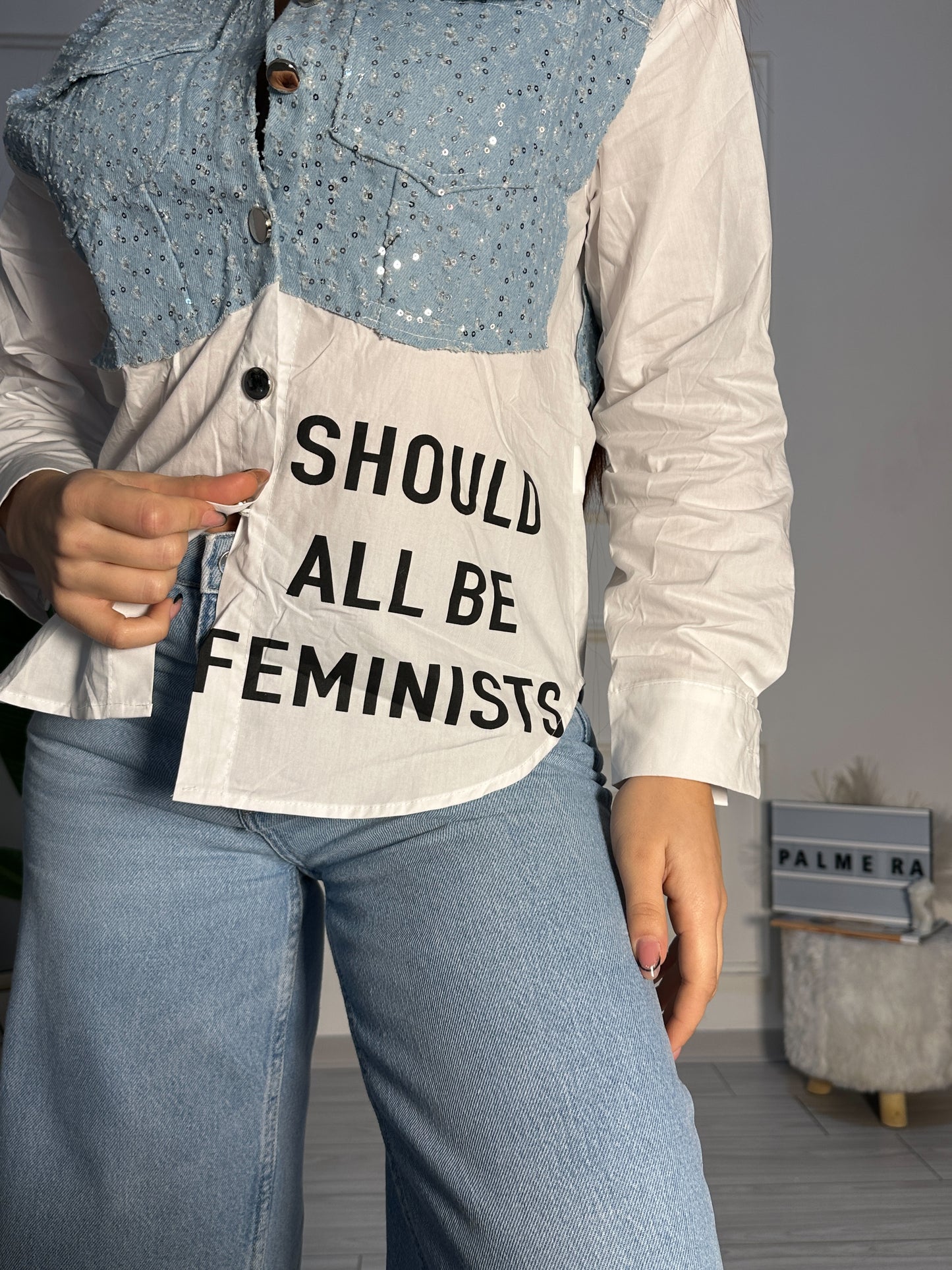 Camicia feminists