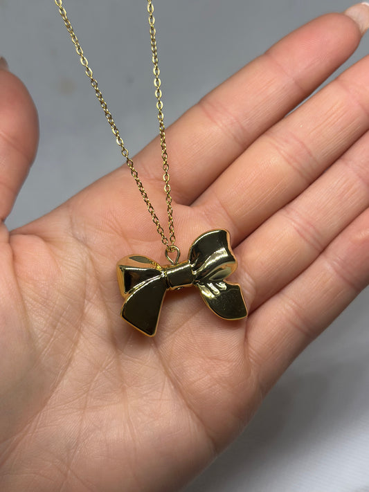 Collana fiocco